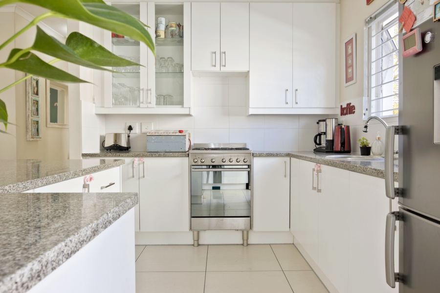 3 Bedroom Property for Sale in Sunningdale Western Cape